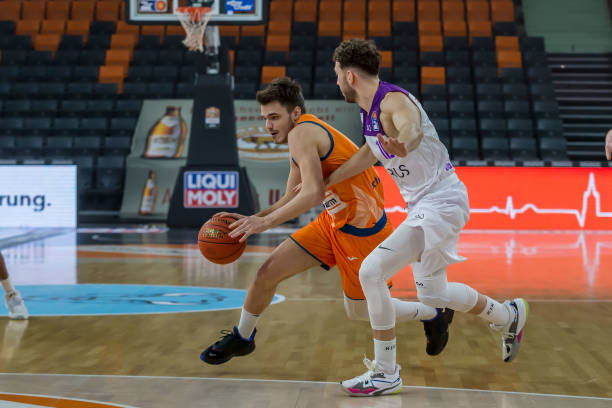 未能完全融 未能完全融